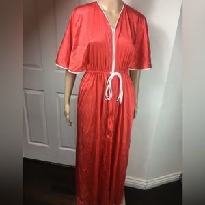 Vintage vanity fair nightgown